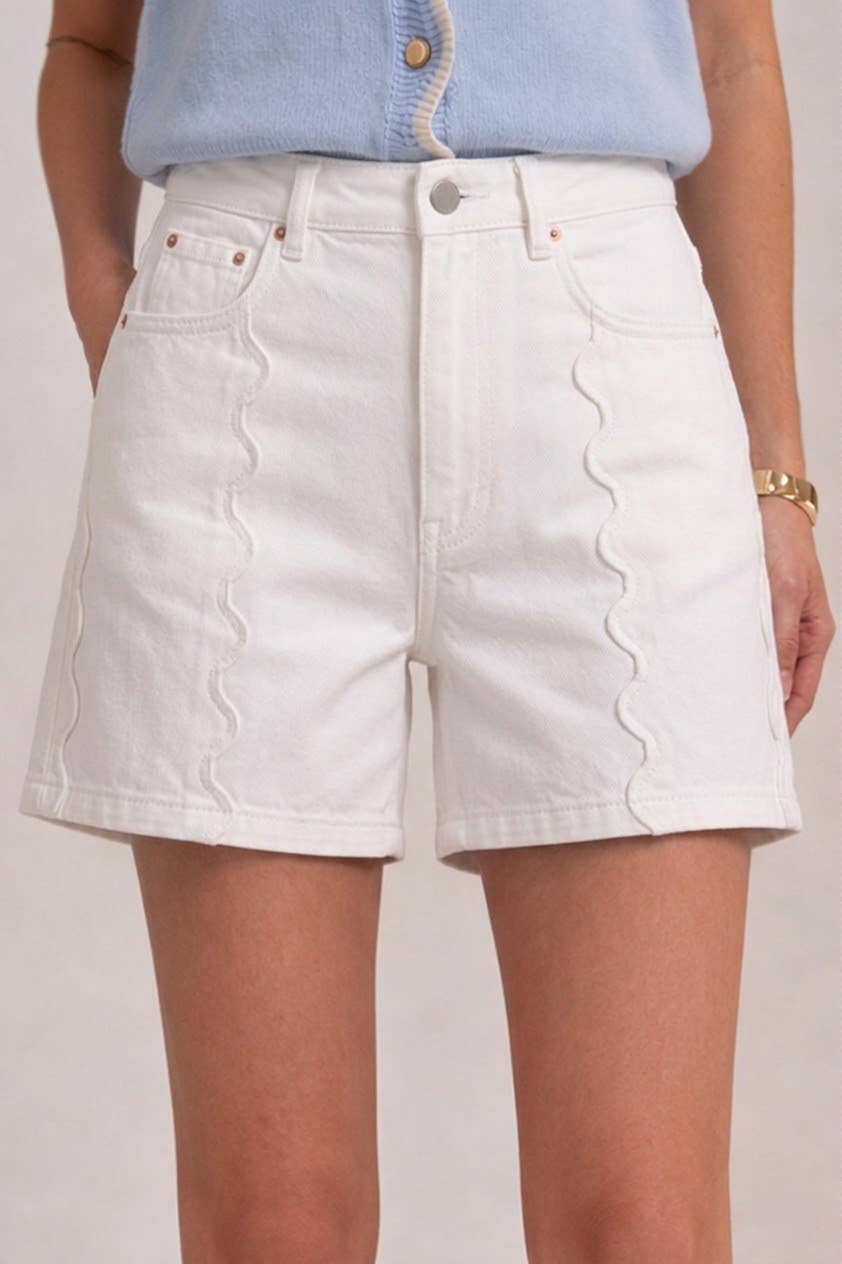 GAMEDAY MID RISE COLOR DENIM SHORTS WITH SCALLOP FRONT SEAM