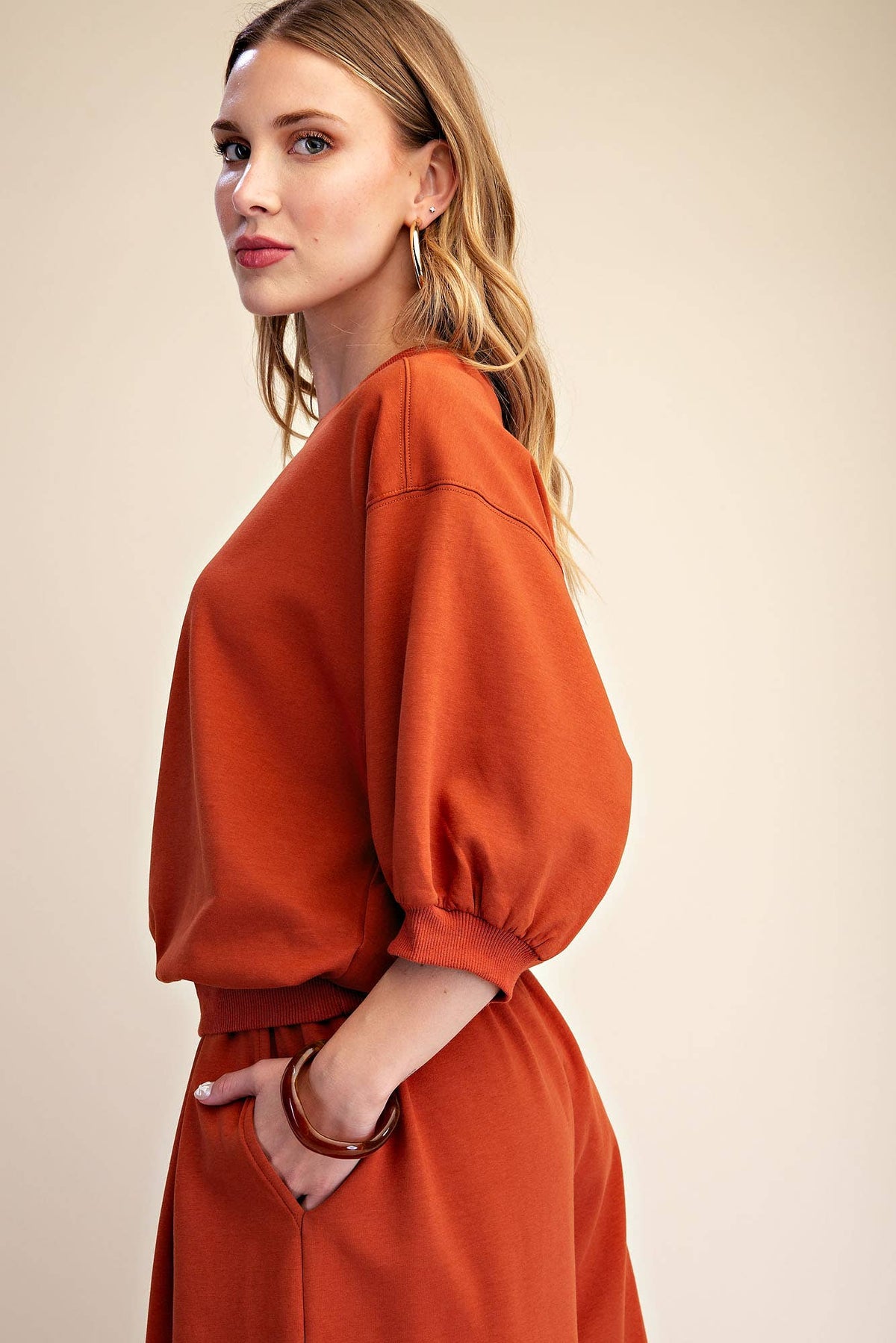 Rust Pullover Sweatshirt With Bubble Sleeve