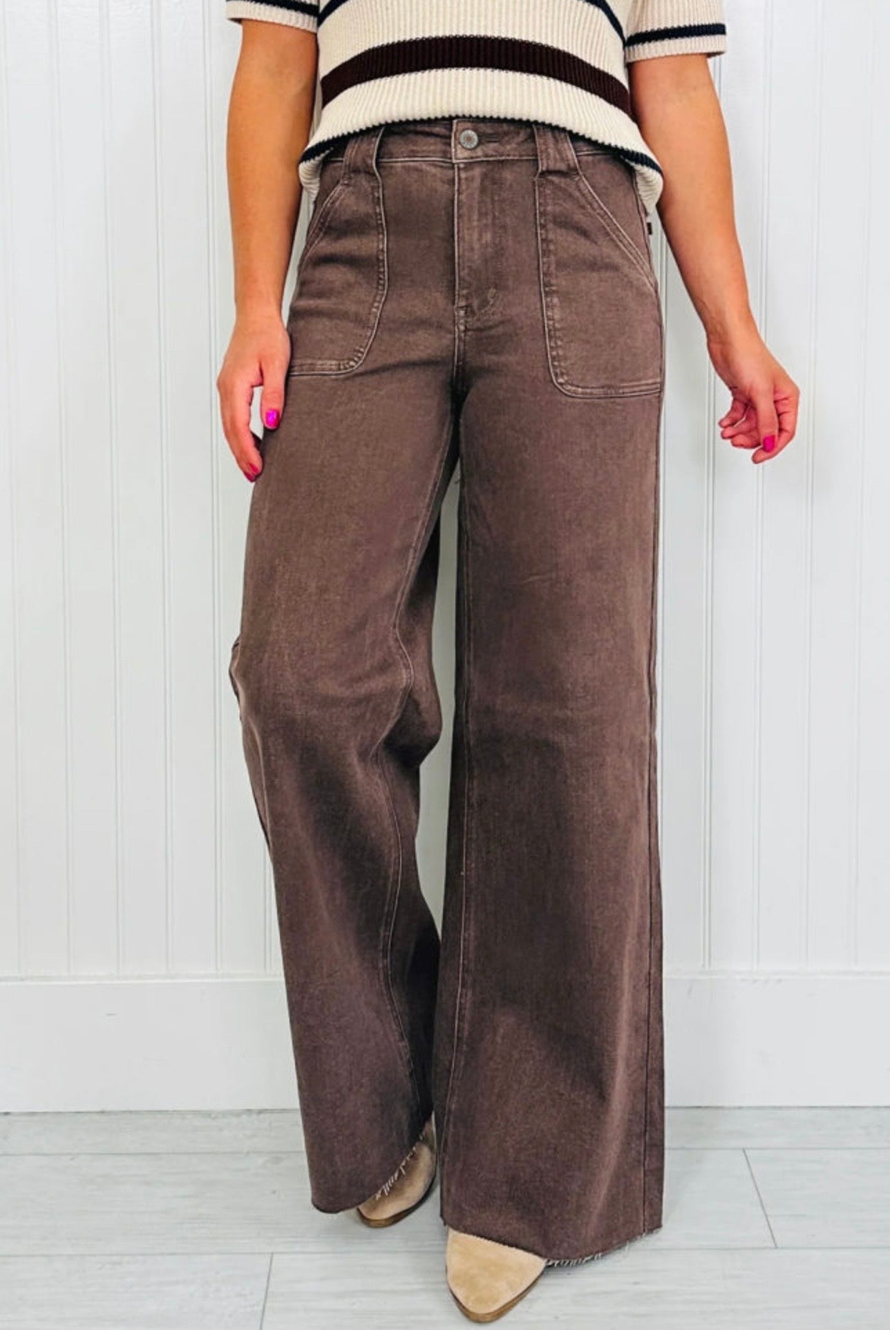Patch Pocket Loose Jeans