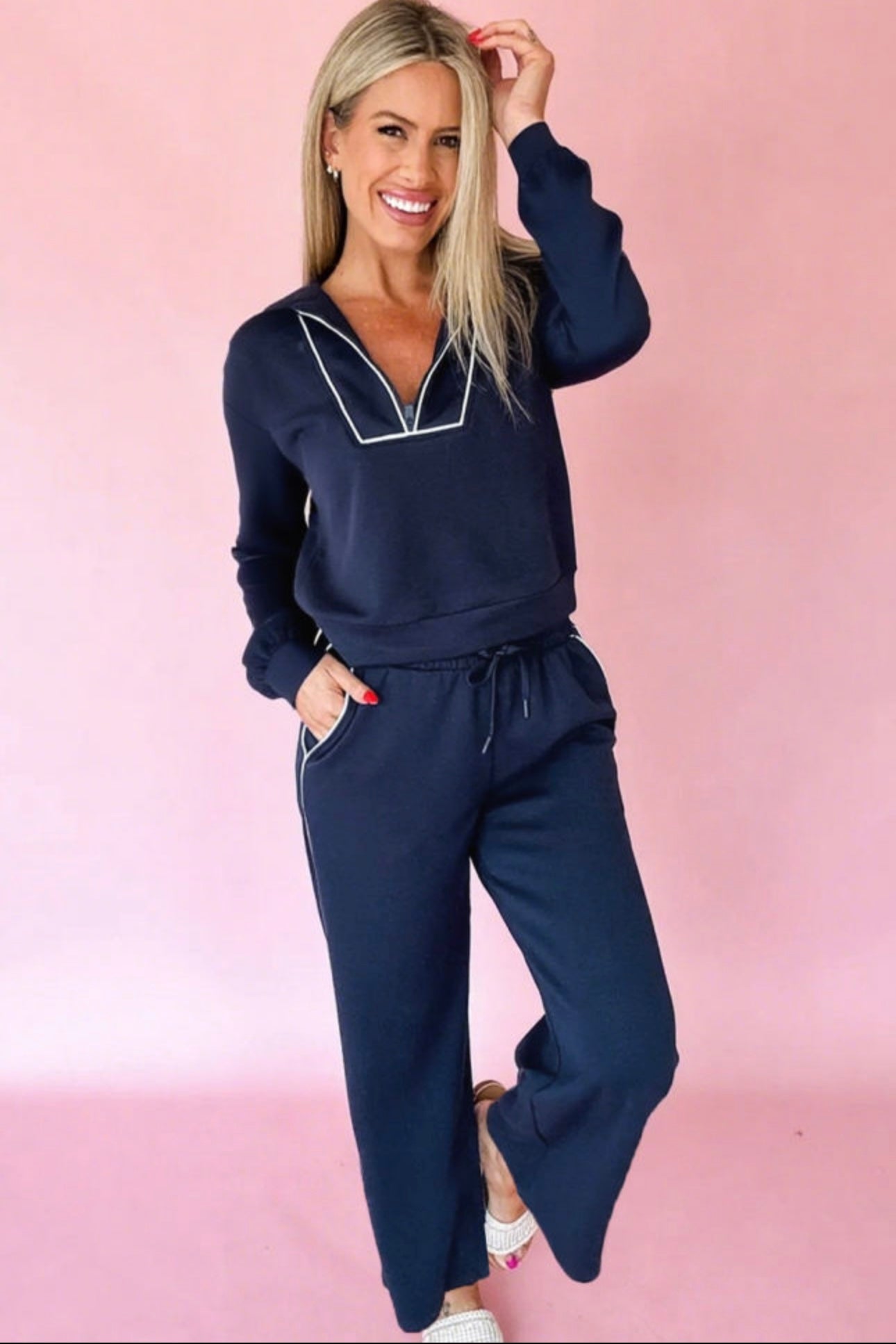 Navy Pullover Cropped Pants Set