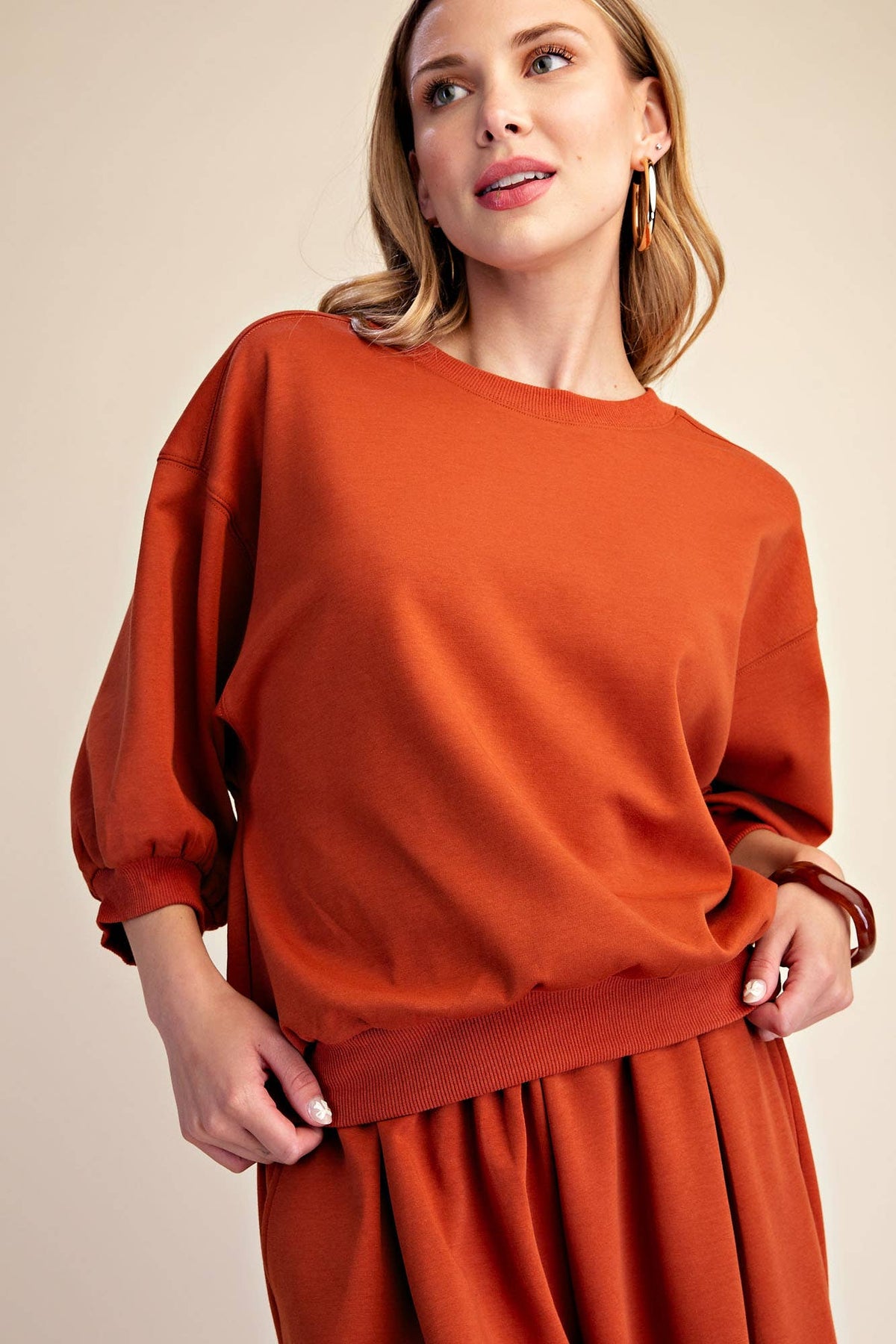 Rust Pullover Sweatshirt With Bubble Sleeve