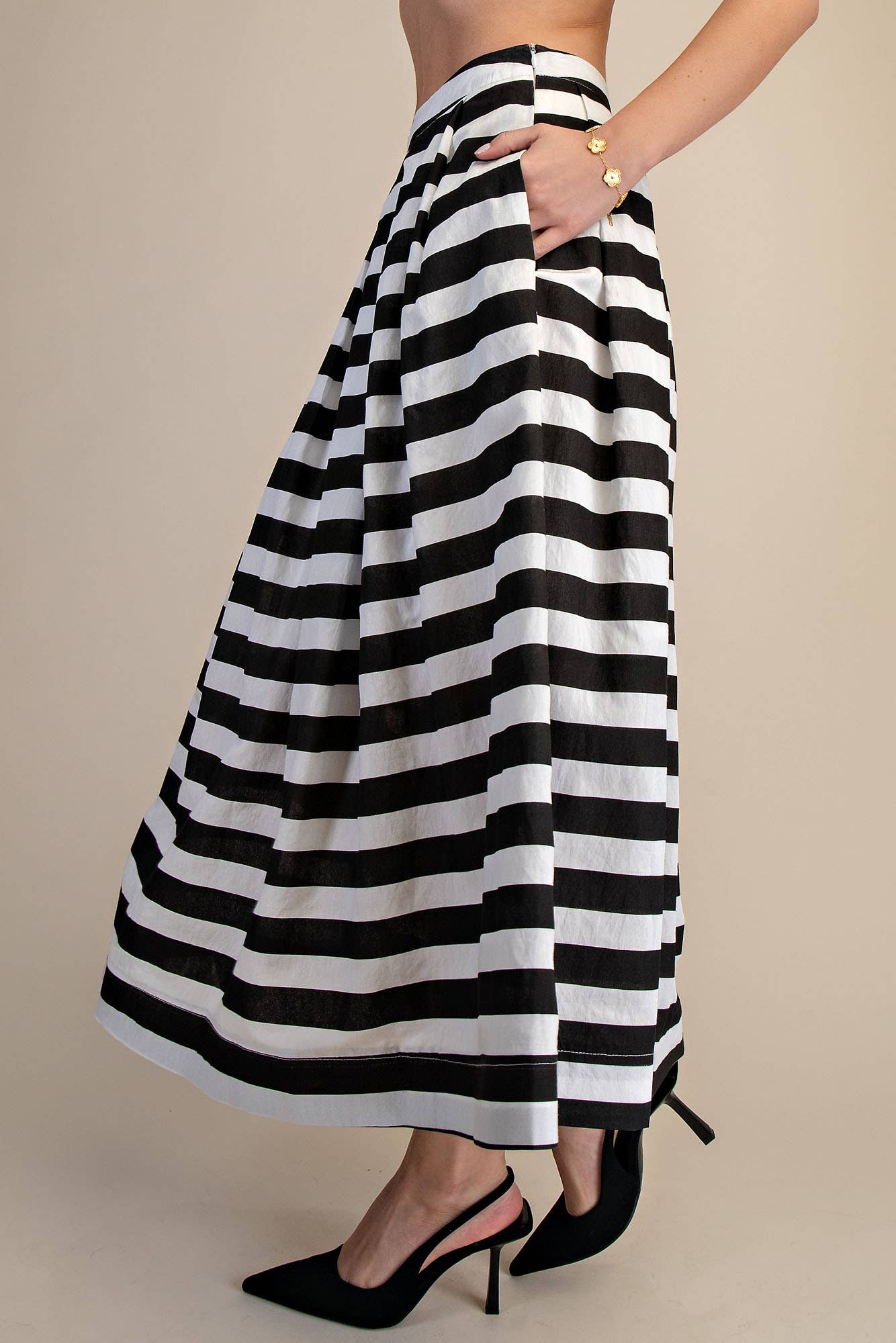 Black and White Stripe Full Pleated Midi Skirt